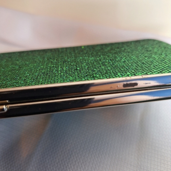 NWT Chi,Chi London " The Emerald Elegance".  Plus size Prom formal size 28. - Picture 10 of 14